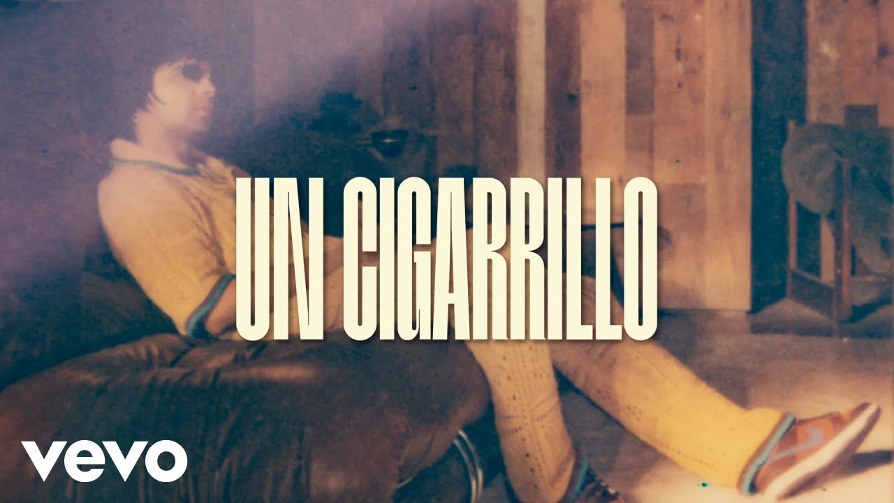 fumar un cigarro
