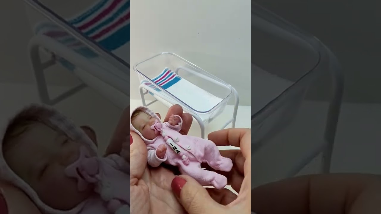 una adorable bebe nina