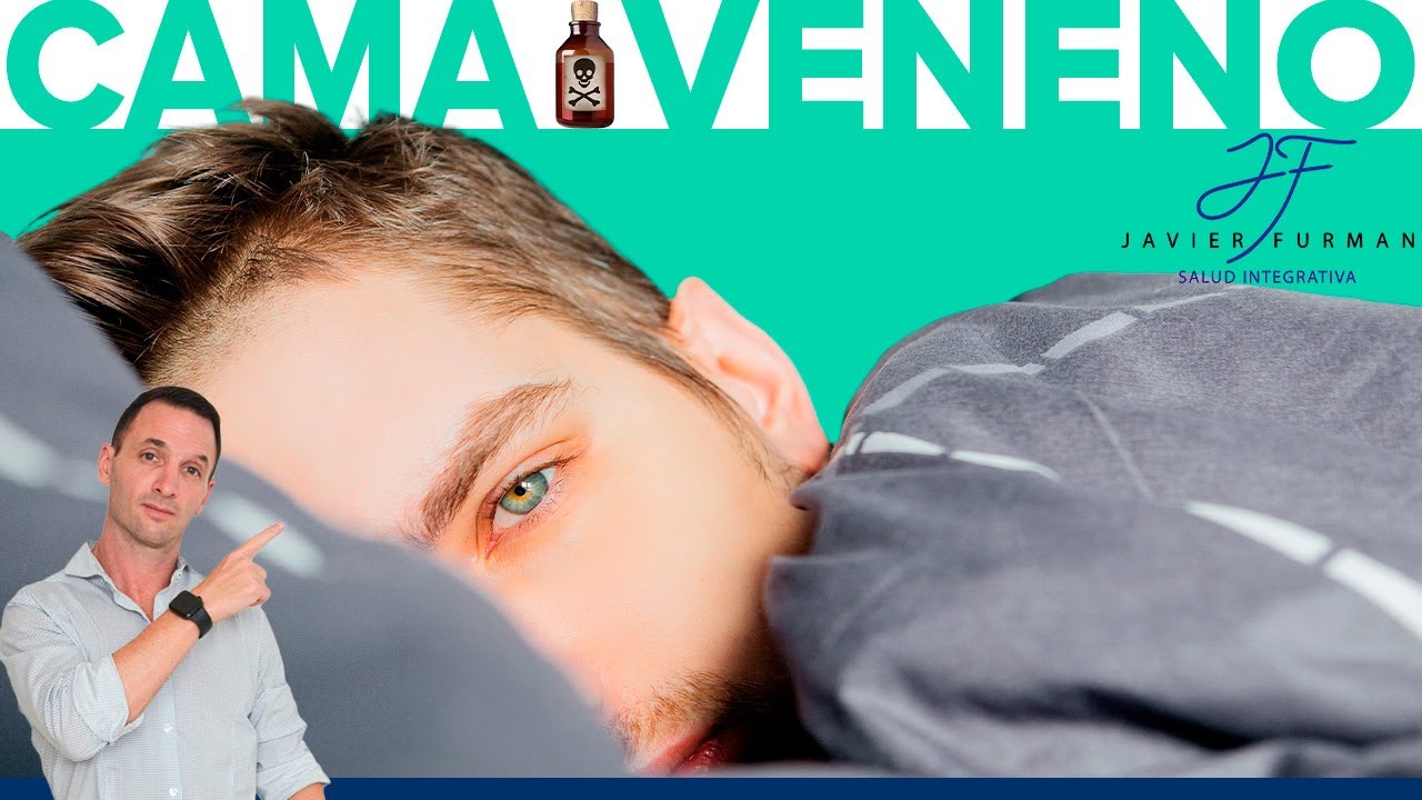 una persona sobre la cama