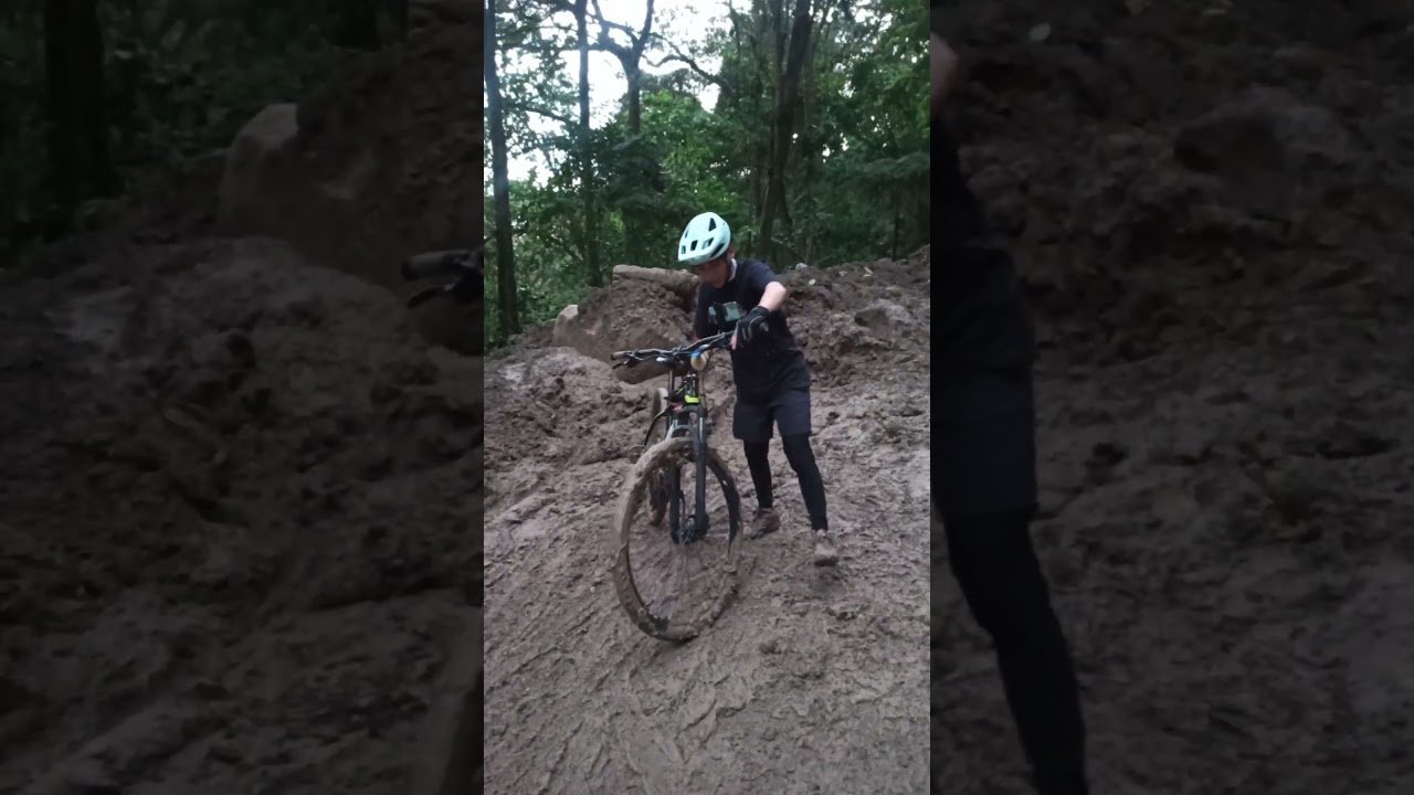 sumergirse en el barro sin ensuciarse