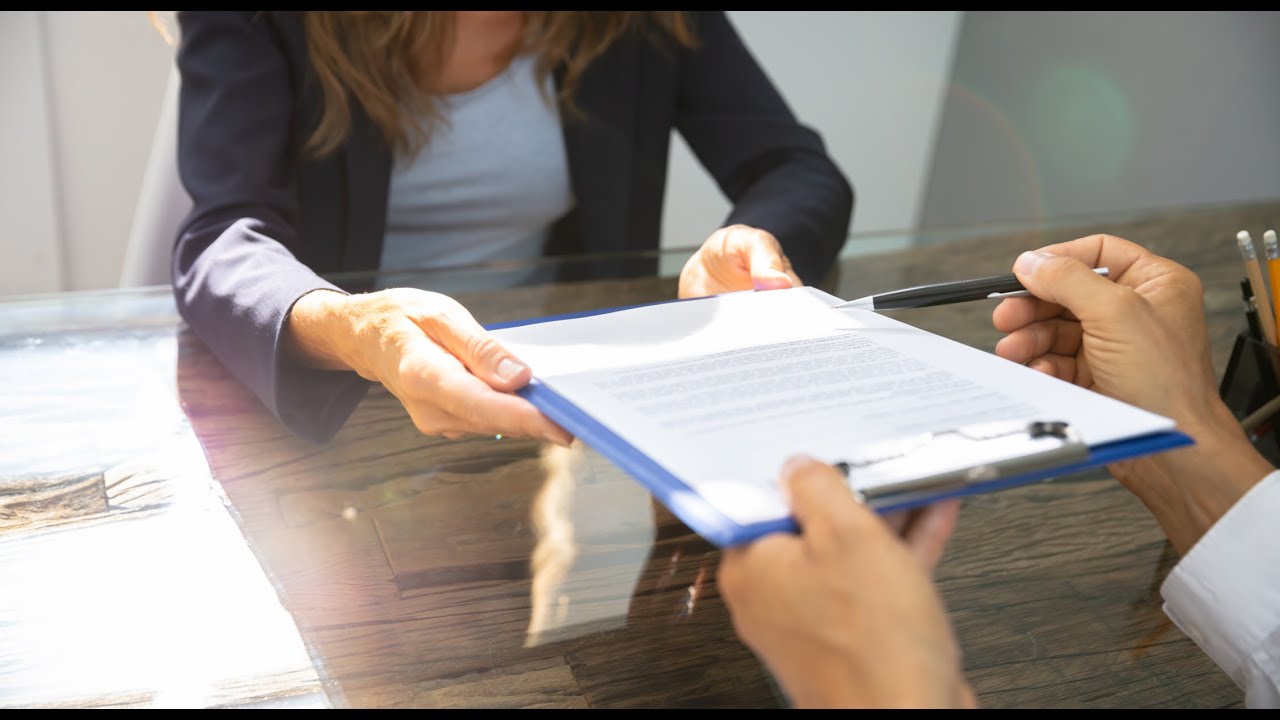 un contrato de trabajo que significa este sueno